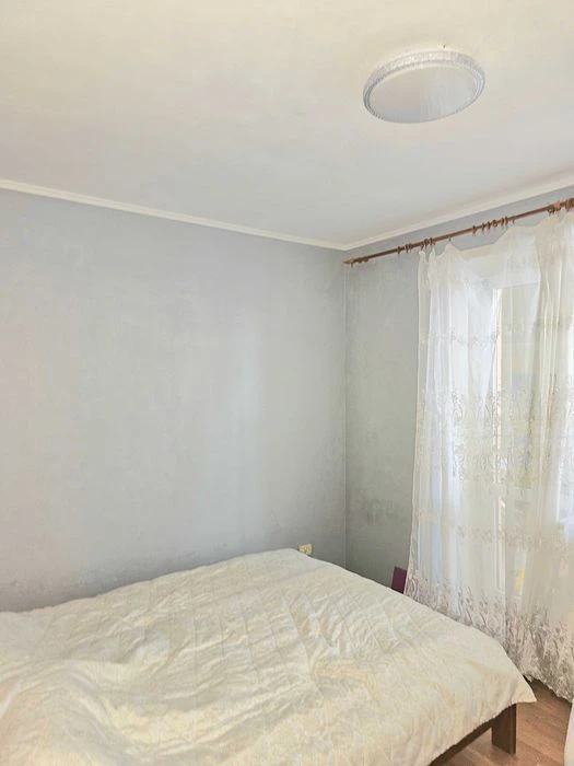 For sale 3 rooms 10 min. Kholodna Gora Zalyutino