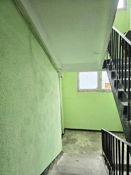 For sale 3 rooms 10 min. Kholodna Gora Zalyutino