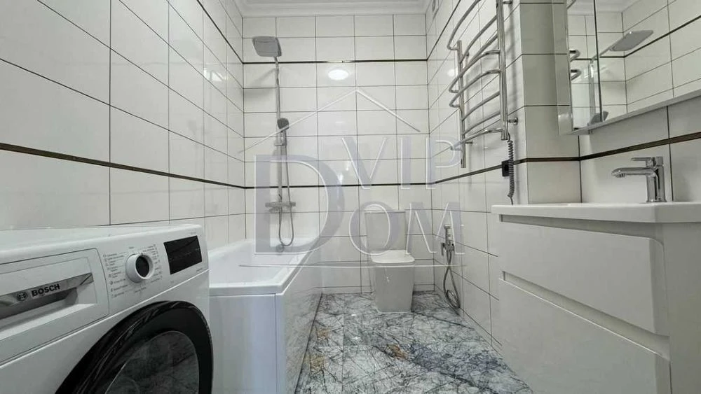 ПРОДАМ квартиру СВОЁ ОТОПЛЕНИЕ кирпичный, клубный дом