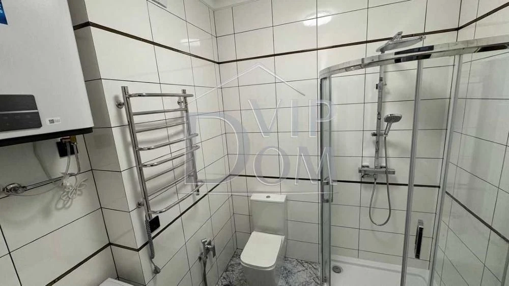 ПРОДАМ квартиру СВОЁ ОТОПЛЕНИЕ кирпичный, клубный дом