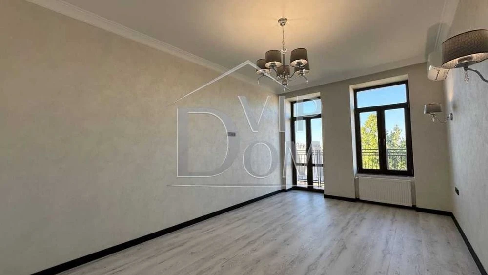 ПРОДАМ квартиру СВОЁ ОТОПЛЕНИЕ кирпичный, клубный дом