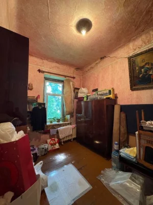 Продам квартиру в цертре Днепра ул Староказацкая 17