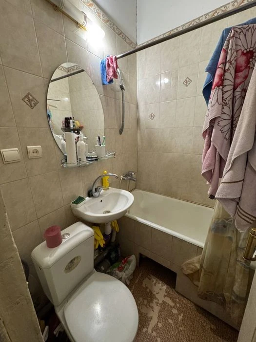 Продам квартиру в цертре Днепра ул Староказацкая 17