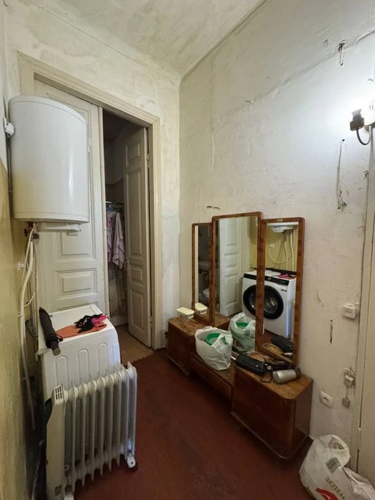 Продам квартиру в цертре Днепра ул Староказацкая 17