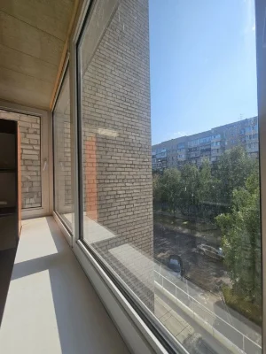 I will sell a 2-room apartment of 58 m2, below Polya Ave., brick house, closed