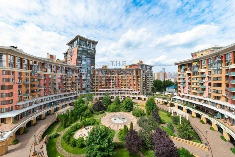 Apartment for sale, st. Yulia Zdanovskaya, Goloseevo, Sonyakna residential complex