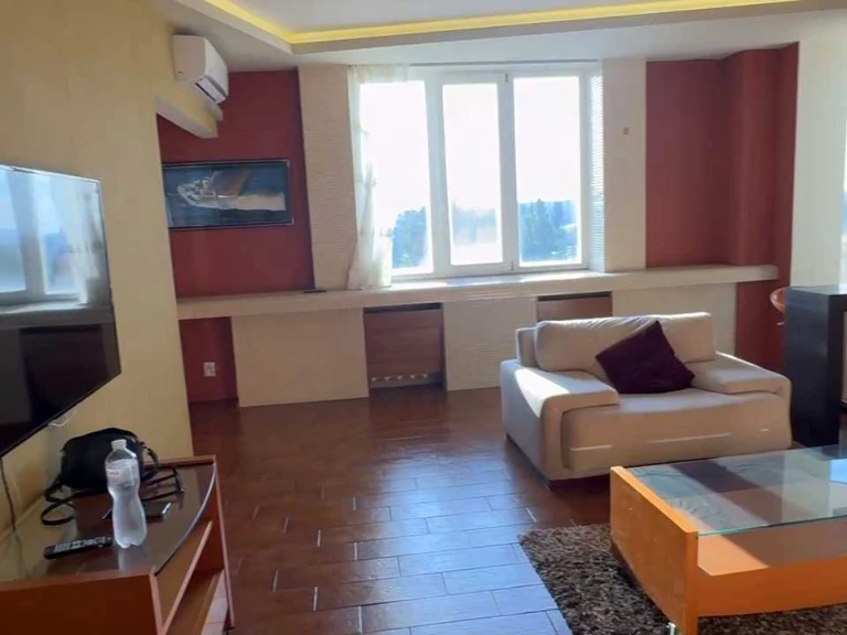 Apartment. Odesa, Palubna St.