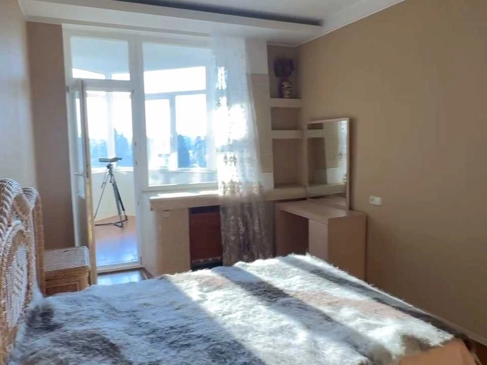 Apartment. Odesa, Palubna St.