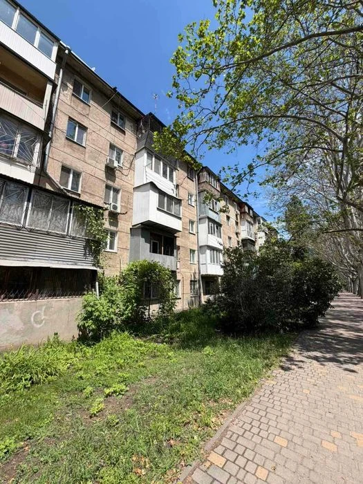 Продам. Однокомнатную квартиру на 5ст. Большого Фонтана.