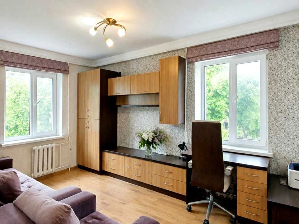 Квартира. Київ, Жуля Верна бульв. (Ромена Роллана)