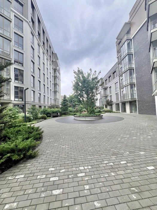 No % Sale 130 m2 3-room apartment in the club residential complex Illinsky House Podi