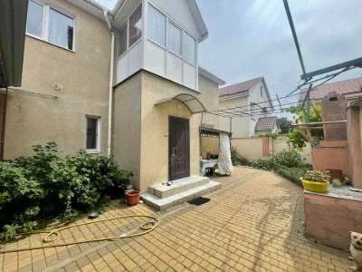A house near the sea in Tairovo