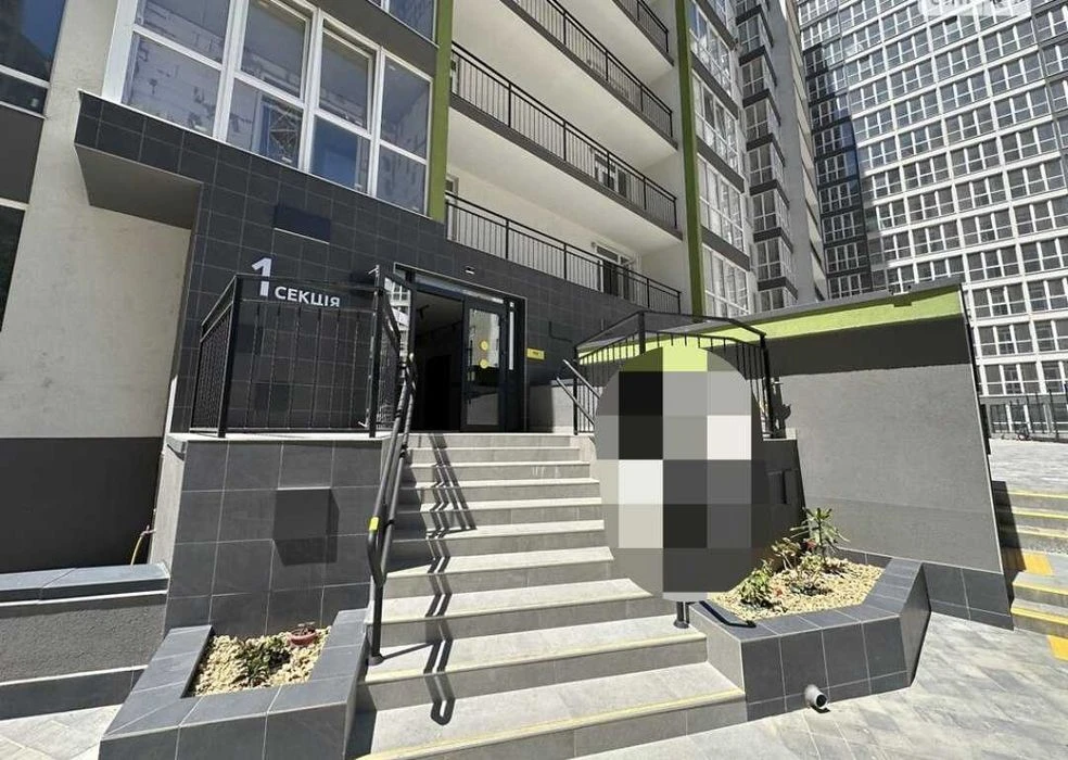 Продам шикарную квартиру студию с ремонтом в центре в ЖК Аква