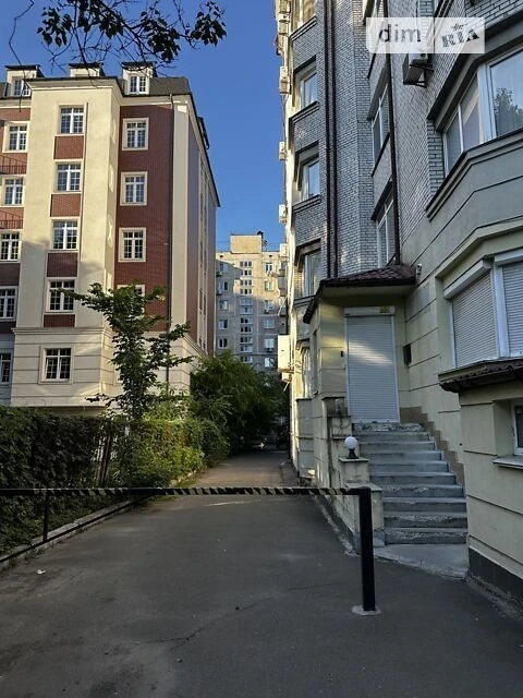 Sale of 2-room apartment 72.3 sq. m. on Andriya Golovka street 12 • ID