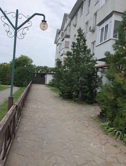 Spacious 2-room apartment for sale in the residential complex "Zhuravlivskyi"