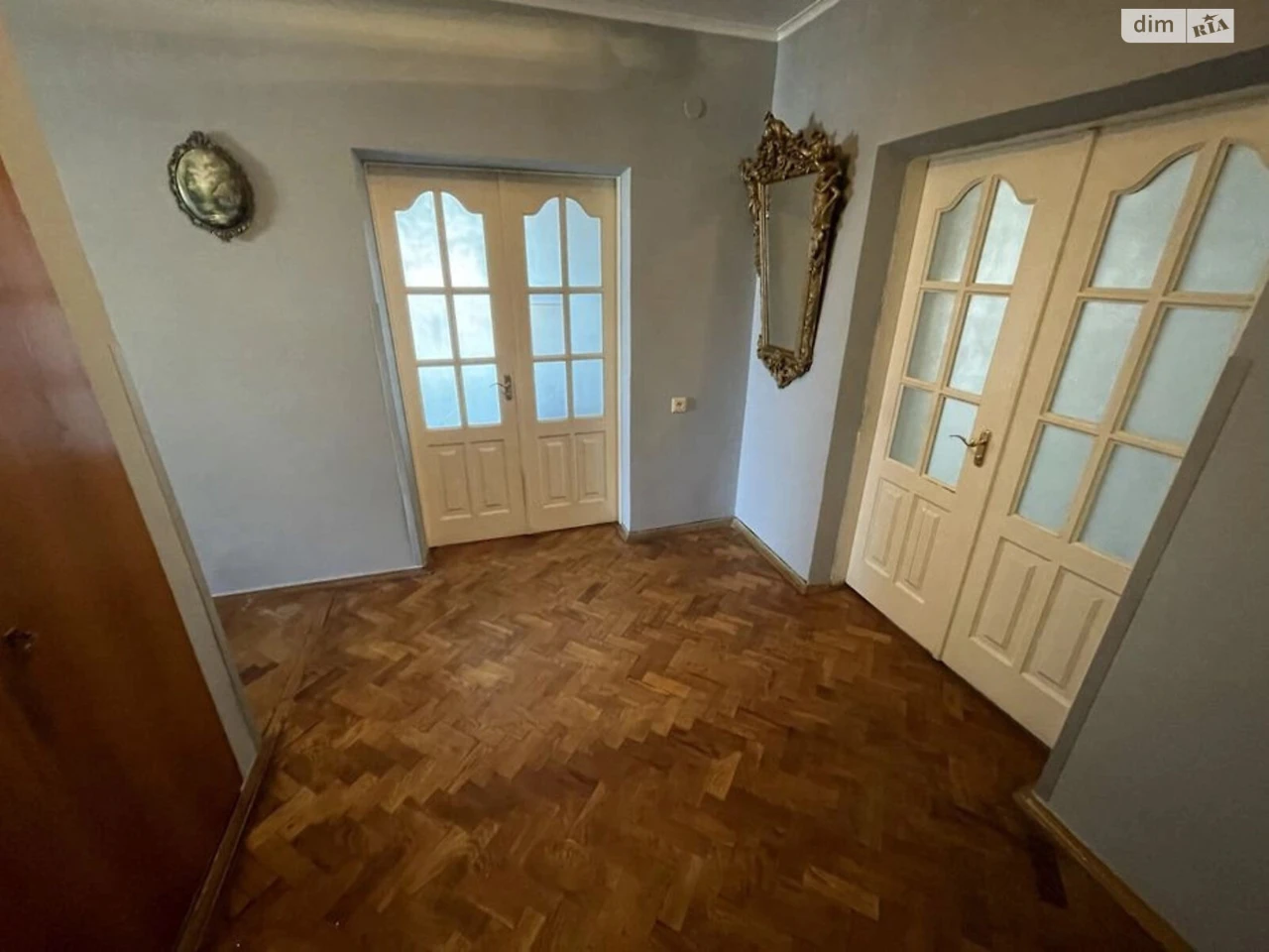 For sale Apartment Livoberezhnyy Massiv
