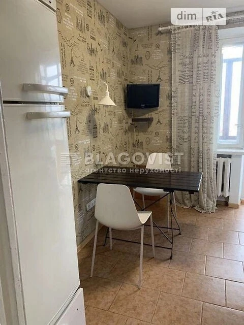 For sale 2-room apartment 65 sq. m. on Gogolivska Street 36/40 • ID 3