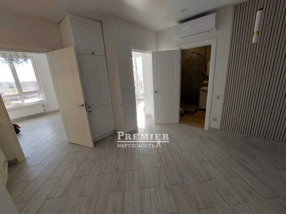 2-room apartment in a new residential complex. Modern renovation. Sakharova