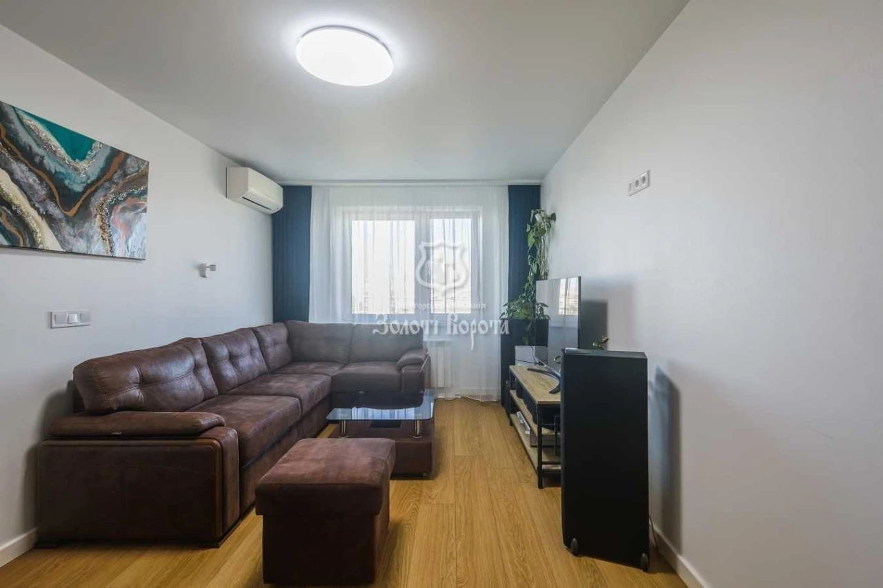 3-room apartment for sale 68.3 m², Obolonskyi Avenue, 13