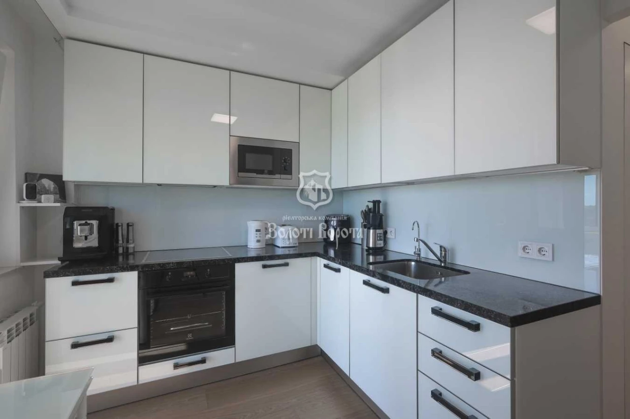 3-room apartment for sale 68.3 m², Obolonskyi Avenue, 13