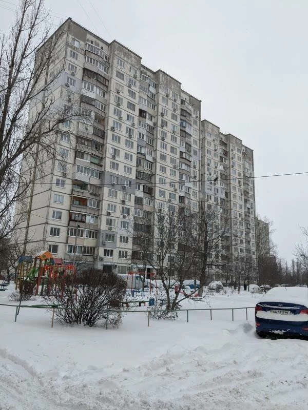 3-room apartment for sale 68.3 m², Obolonskyi Avenue, 13