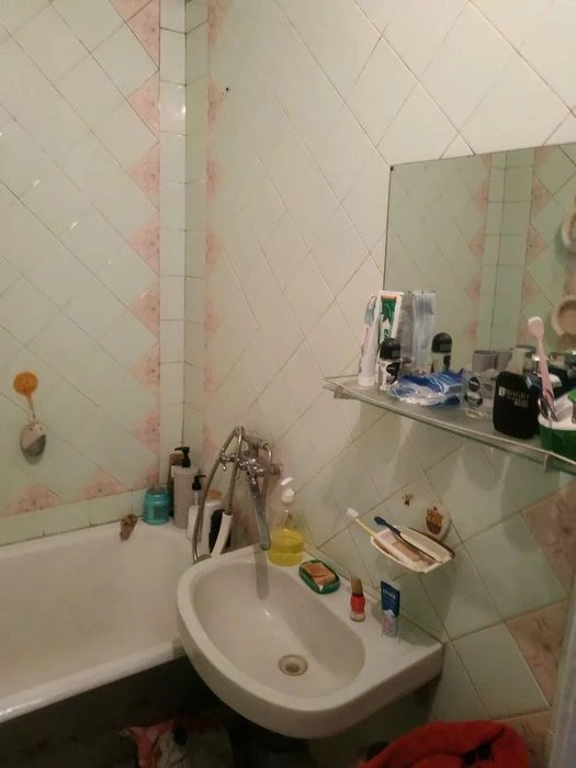 Продам четырехкомнатную квартиру в "чешке" /ул. Посмитного/ 7-я с