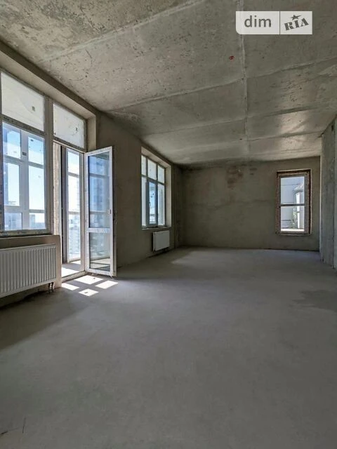 Sale of 4-room apartment 330 sq. m on Andriy Verkhoglyada St. 1-20A