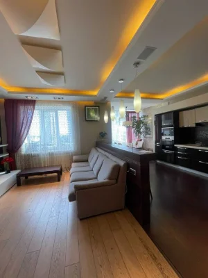 Продажа двухуровневой квартиры на Солнечной. 4 спальни. 2 санву