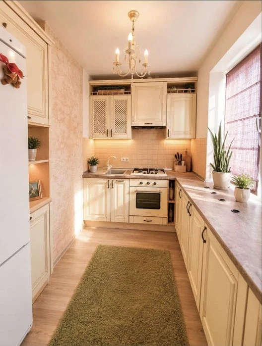 Selling a renovated two-room apartment in Kholodnaya Gora.