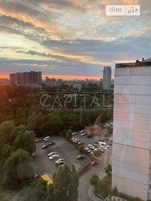 Продаж 3к квартири 124 кв. м на вул. Федора Ернста 16Б • ID