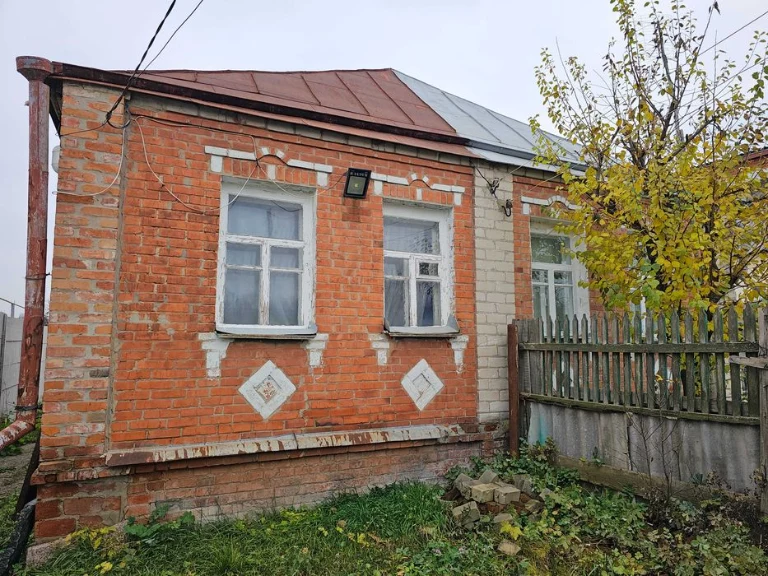 Sale of 1/2 part of the house Zalyutino