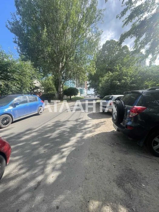 I will sell a plot of 1.5 acres Chubayevka Hlinka