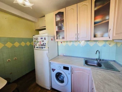 I will sell a 3-room apartment. Obolon. Kyiv. Naberezhna. WITHOUT co