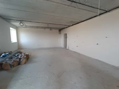 Продам квартиру 71м.кв під ваш ремонт в новобудові на Грушев