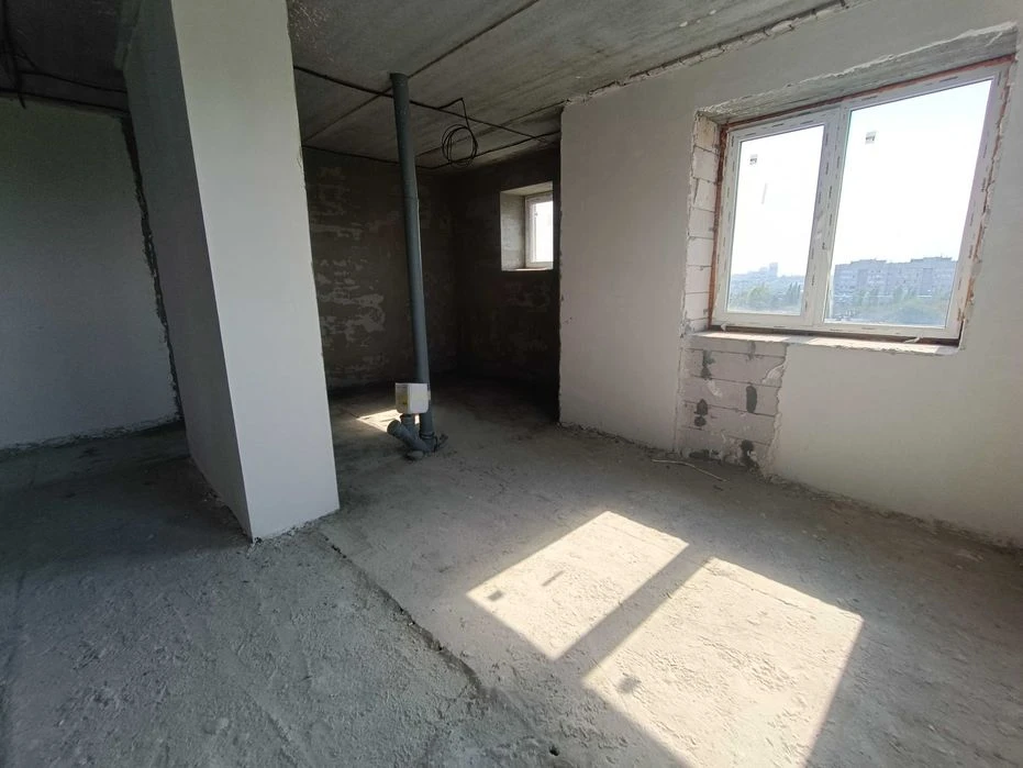 Продам квартиру 71м.кв під ваш ремонт в новобудові на Грушев