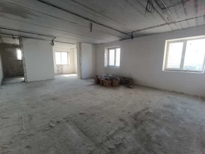 Продам квартиру 71м.кв під ваш ремонт в новобудові на Грушев