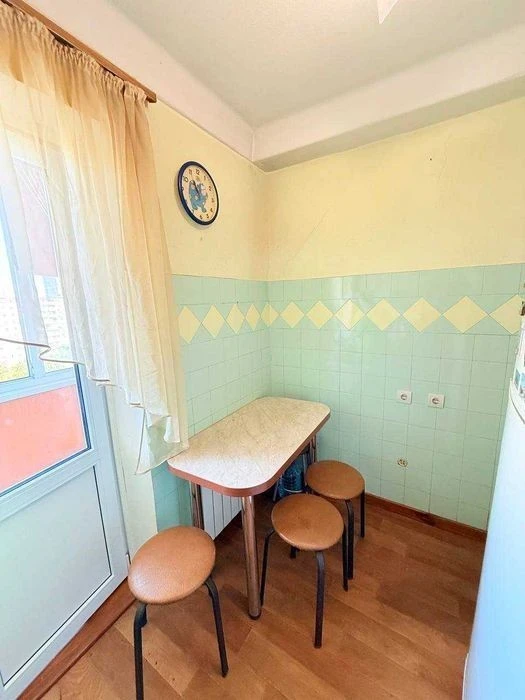 I will sell a 3-room apartment. Obolon. Kyiv. Naberezhna. WITHOUT co