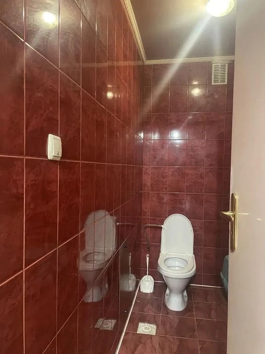 Продажа 5 ком.квартира 85 м² 3/3ц ул.Яна Жижки 270000$