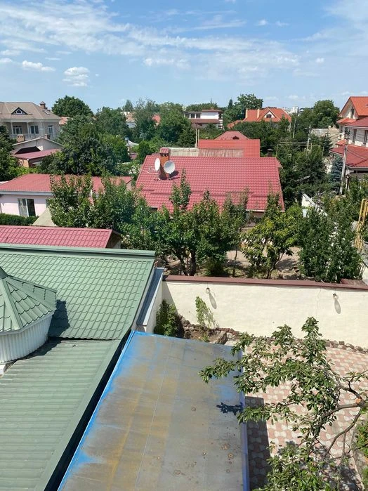 Элитный дом с дизайнерским ремонтом у моря, 12 в. Фонтана