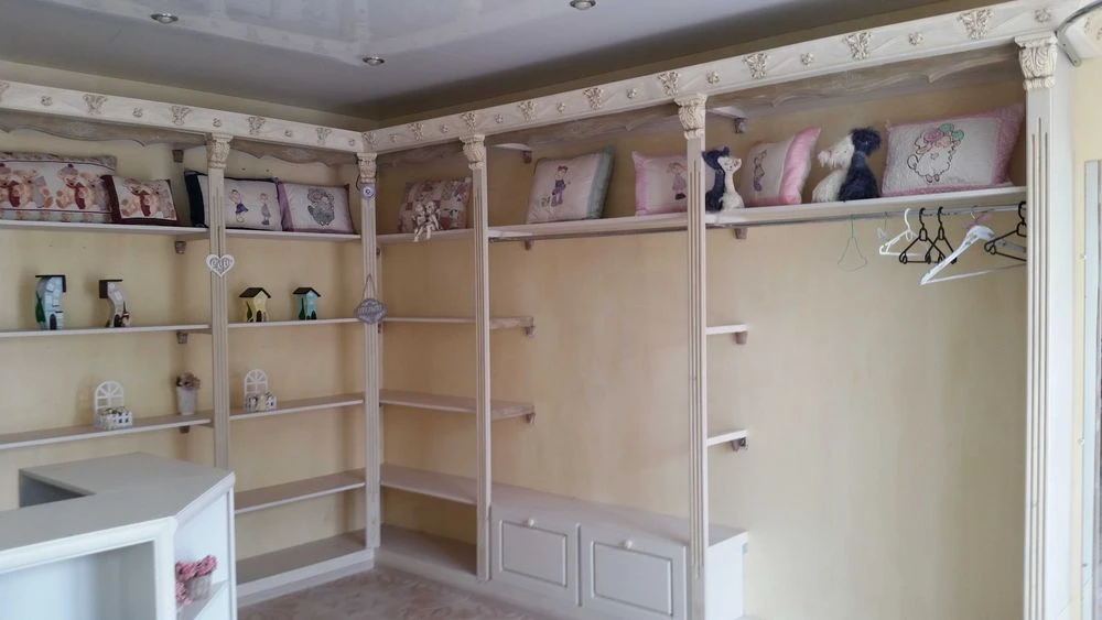 продам квартиру шоу-рум магазин мастерские склад