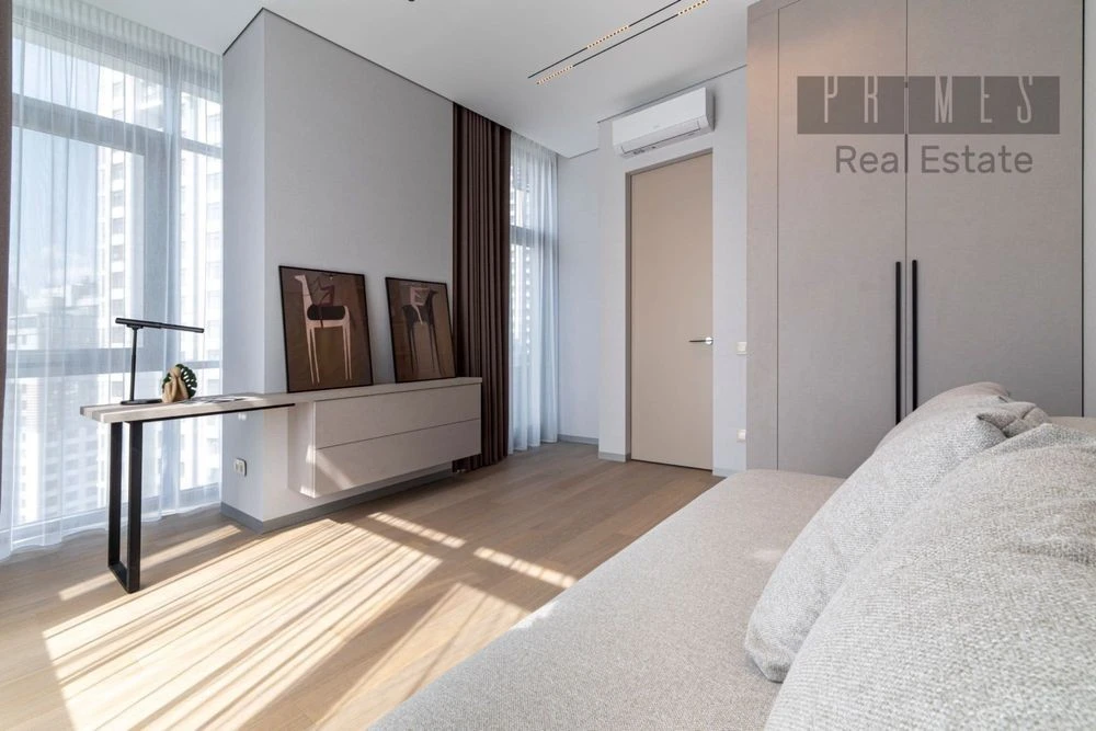Apartment 101m2, 3 bedrooms, residential complex Novopecherskie Lypky (Andriy Ve