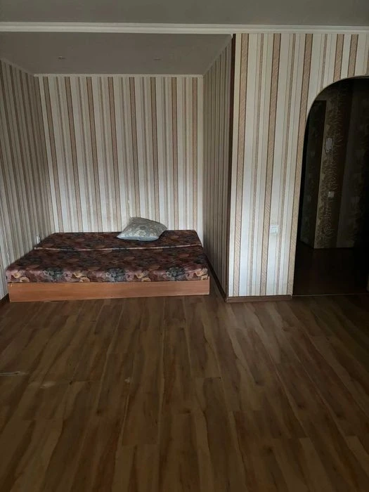 (3) Продам 1-комнатную квартиру на Киевской 0691