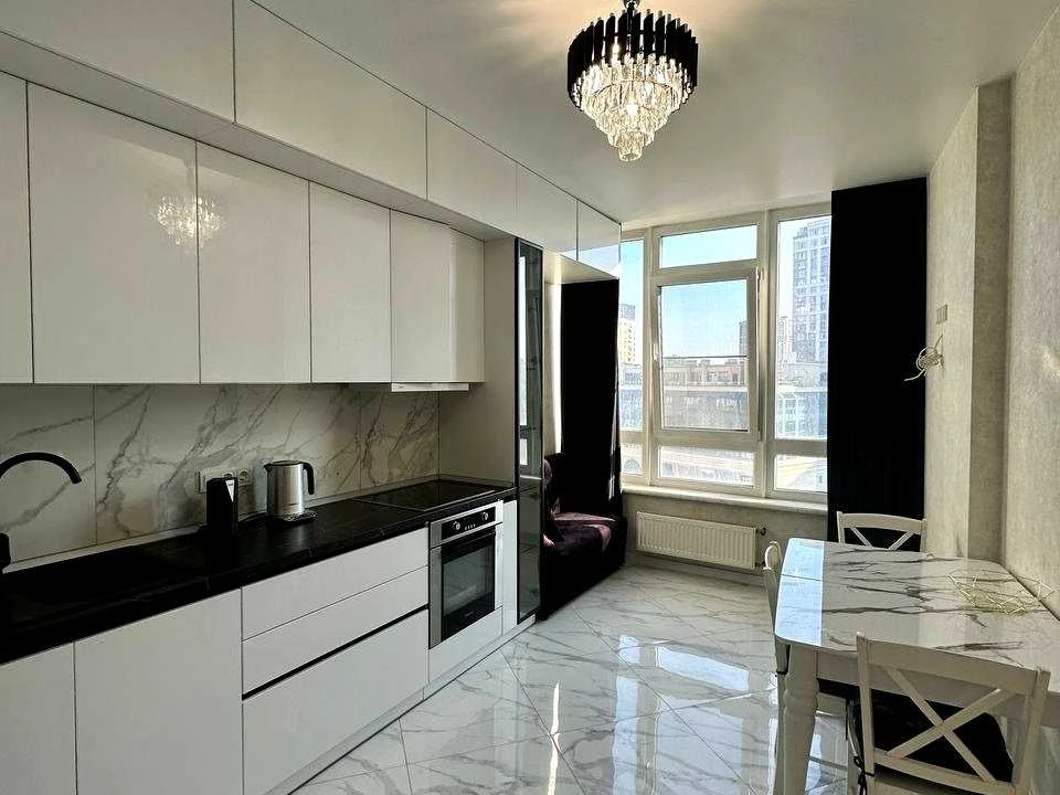 Apartment. Odesa, Genuezka St.