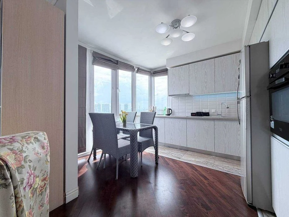 Sale of 2-room apartment 61 sq. m on Yuriy Shumskoho St. 3G • ID 3