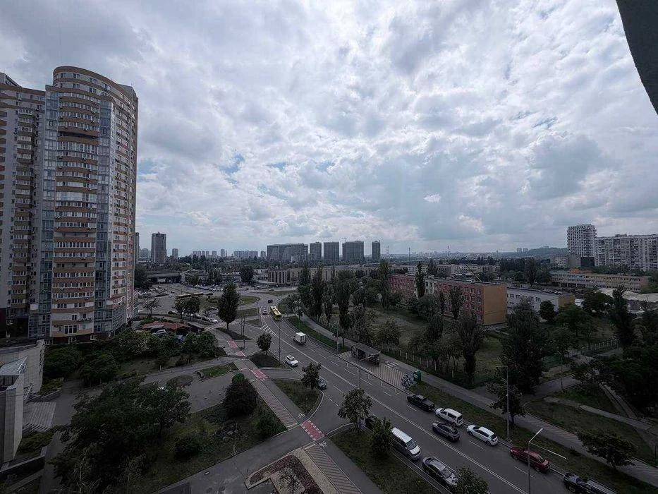 Sale of 2-room apartment 61 sq. m on Yuriy Shumskoho St. 3G • ID 3