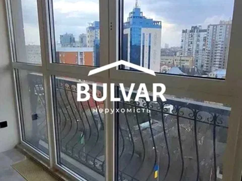 Apartment. Kharkiv, European St. (Novgorodska)