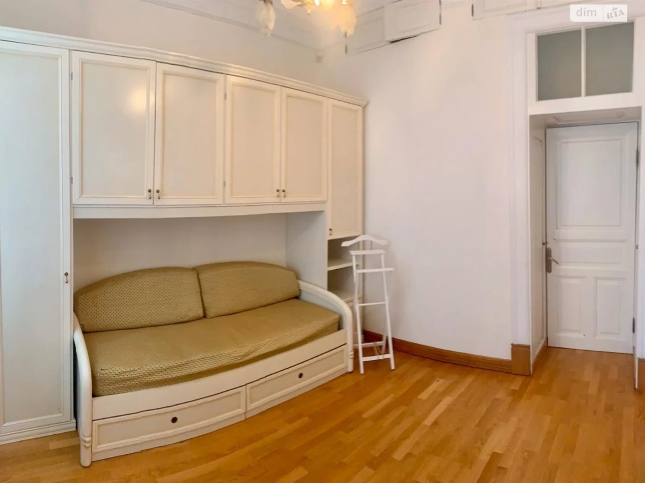 Long-Term Rental Apartment Primorsky