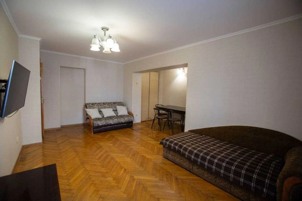 Продам 2 ком. квартиру р-н.