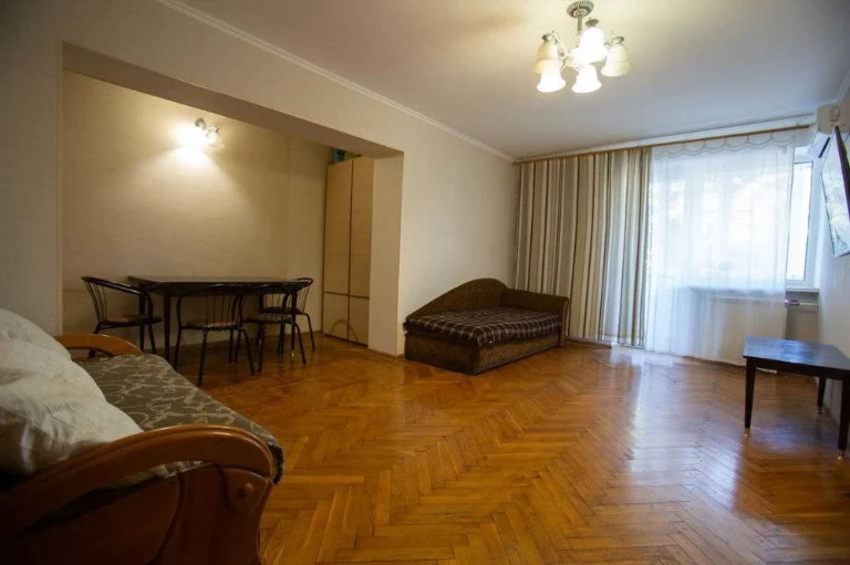 Продам 2 ком. квартиру р-н.