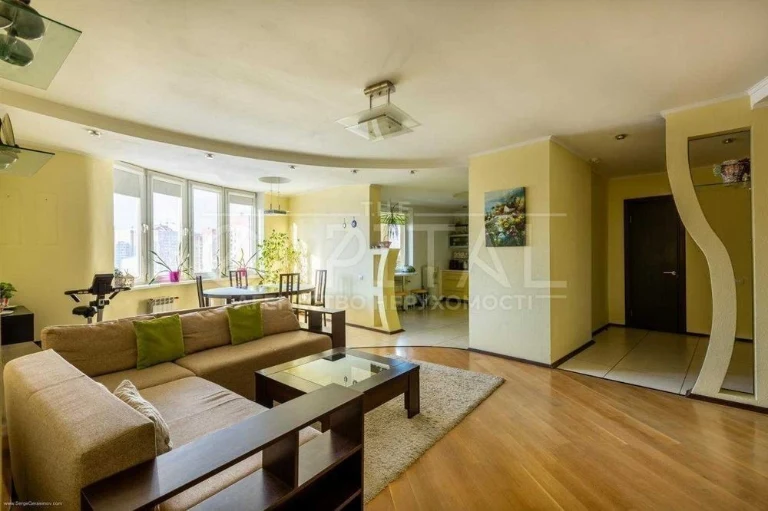 Apartment for sale, Urlivska St., Darnytskyi district
